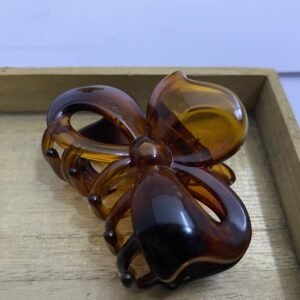 Alternative view of Bowtie Hair Claw Medium