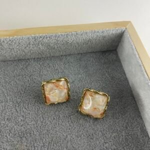 Marble Square Stud Earring(နားကပ်)