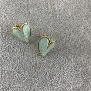 Alternative view of Mint Heart Shaped Stud Earring(အသဲပုံ Stud နားကပ်)