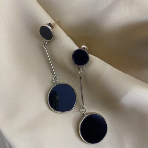 Black Onyx-Style Circular Long Drop Earrings(ရွှေ၊အနက်ရောင်တွဲဖက်စတိုင်လ်မြင့် နားဆွဲ)