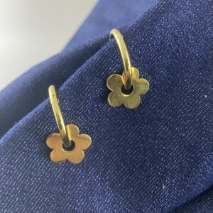 Golden Blossom Mini Hoops(ရွှေရောင်ပန်းပွင့် ကွင်းနားကပ်)